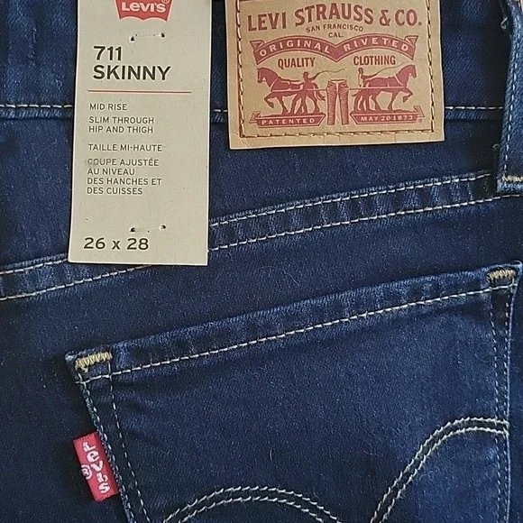 Levi's 711 Skinny Hypersoft Dark Wash Jeans - Picture 8 of 8